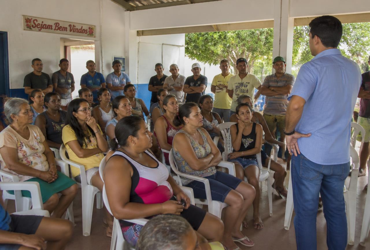 Reunião comunitária com moradores em Lagoa Grande do Maranhão